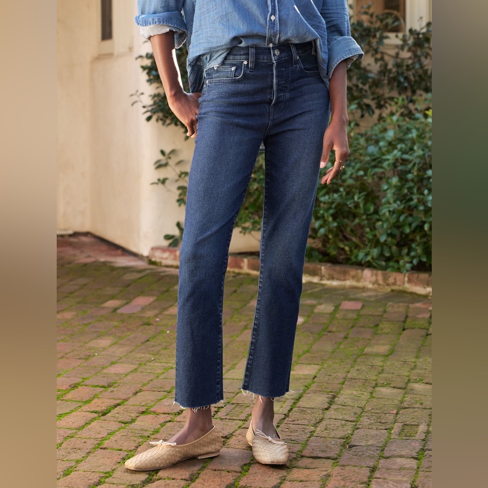 Frank & Eileen Women's Dark Blue Straight Leg Jeans